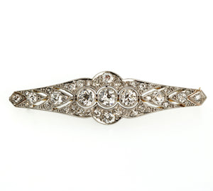 Circa 1900 Brooch with 2.43 carats in Old European Cut Diamonds
