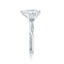 Load image into Gallery viewer, 1.50 Carat Pear Cut Diamond Engagement Ring