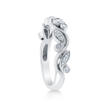 Load image into Gallery viewer, Floral Motif Band