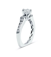 Load image into Gallery viewer, Diamond Engagement Ring