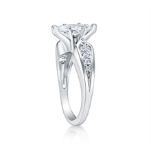 Load image into Gallery viewer, Marquise Diamond Engagement Ring